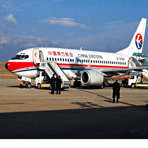 云冈航空托运航空快运业稳步发展的原因是什么？